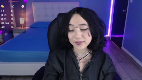 Snapshot of frida_lassi_ chatting on 12-19-24, 08:02 frida_lassi_ online show from 12-19-24, 08:02