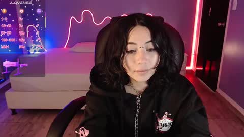 Snapshot of frida_lassi_ chatting on 02-11-25, 03:40 frida_lassi_ online show from 02-11-25, 03:40