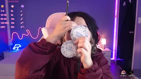 Snapshot of frida_lassi_ chatting on 03-11-25, 12:28 frida_lassi_ online show from 03-11-25, 12:28