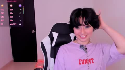 Snapshot of frida_lassi_ chatting on 01-11-26, 10:04 frida_lassi_ online show from 01-11-26, 10:04