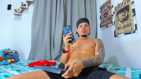 Adam y pitter online show from 07-16-26, 01:11