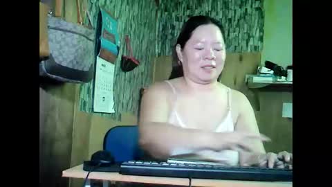 Snapshot of friendychubby chatting on 03-09-25, 02:39 Nice titis jannah online show from 03-09-25, 02:39