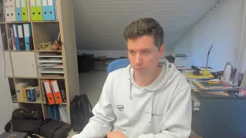 Snapshot of frikits chatting on 10-08-25, 06:44 Francois online show from 10-08-25, 06:44