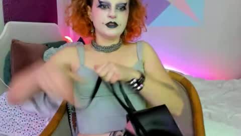 Snapshot of friskyflowers chatting on 01-13-26, 01:55 cherry online show from 01-13-26, 01:55