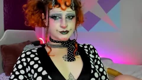 Snapshot of friskyflowers chatting on 01-17-26, 01:10 cherry online show from 01-17-26, 01:10