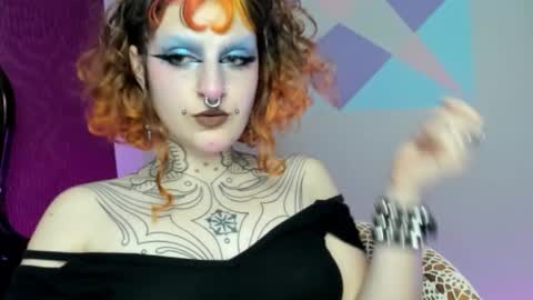 Snapshot of friskyflowers chatting on 03-07-26, 07:16 cherry online show from 03-07-26, 07:16