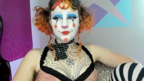 Snapshot of friskyflowers chatting on 03-08-26, 08:34 cherry online show from 03-08-26, 08:34