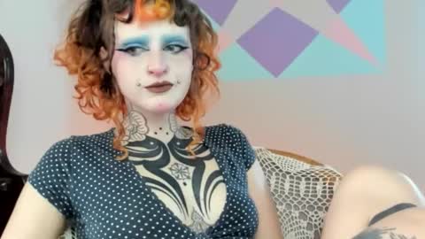 Snapshot of friskyflowers chatting on 03-18-26, 10:46 cherry online show from 03-18-26, 10:46