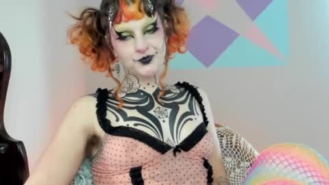 Snapshot of friskyflowers chatting on 03-20-26, 06:46 cherry online show from 03-20-26, 06:46