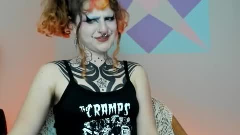 Snapshot of friskyflowers chatting on 03-22-26, 07:12 cherry online show from 03-22-26, 07:12