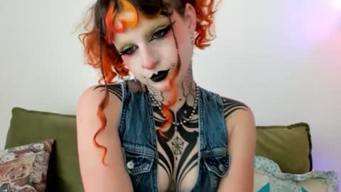 Snapshot of friskyflowers chatting on 03-28-26, 07:35 cherry online show from 03-28-26, 07:35