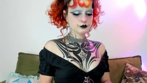 Snapshot of friskyflowers chatting on 04-14-26, 12:38 cherry online show from 04-14-26, 12:38