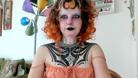 Snapshot of friskyflowers chatting on 06-04-26, 06:58 cherry online show from 06-04-26, 06:58