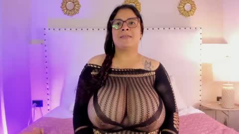 Lucy online show from 04-16-26, 01:34