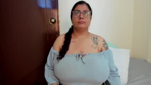 Snapshot of fromheaven_ chatting on 07-04-26, 06:47 Lucy online show from 07-04-26, 06:47