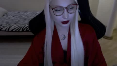 Snapshot of fromsun_forsoul chatting on 06-08-26, 04:51 Lilith online show from 06-08-26, 04:51