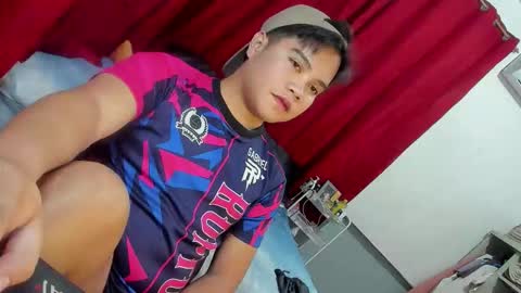 Snapshot of frostbite_69 chatting on 10-14-25, 05:25 GABBY online show from 10-14-25, 05:25