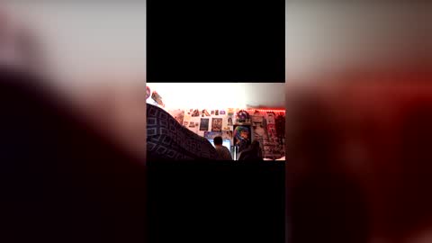 Snapshot of frozen232 chatting on 04-08-26, 01:16 Fabian online show from 04-08-26, 01:16