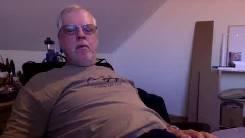 Snapshot of fscking chatting on 06-15-26, 05:31 fscking online show from 06-15-26, 05:31