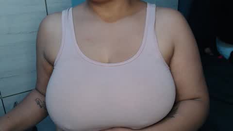 Snapshot of fucking_temptation1 chatting on 01-07-26, 02:25 Mia and Gary online show from 01-07-26, 02:25