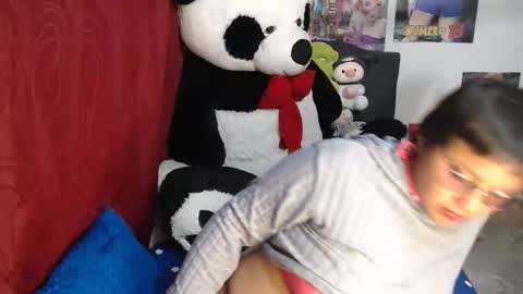 Snapshot of fucking_temptation1 chatting on 02-03-26, 02:10 Mia and Gary online show from 02-03-26, 02:10