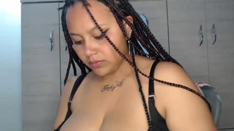 Snapshot of fucking_temptation1 chatting on 03-01-26, 01:51 Mia and Gary online show from 03-01-26, 01:51