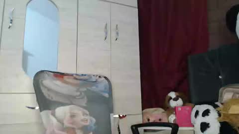 Snapshot of fucking_temptation1 chatting on 03-07-26, 01:24 Mia and Gary online show from 03-07-26, 01:24