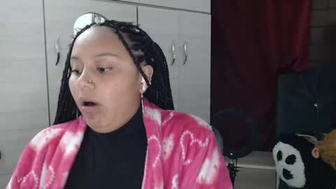 Snapshot of fucking_temptation1 chatting on 03-10-26, 02:16 Mia and Gary online show from 03-10-26, 02:16