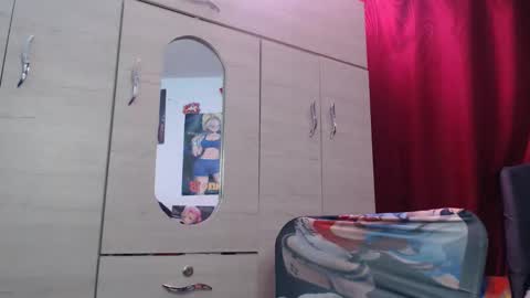 Snapshot of fucking_temptation1 chatting on 03-12-26, 01:23 Mia and Gary online show from 03-12-26, 01:23