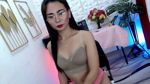 Snapshot of fuckingdoll69xx chatting on 04-11-26, 12:42 fuckingdoll69xx online show from 04-11-26, 12:42