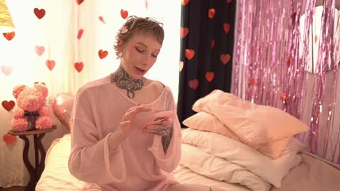 Eva         all my links   online show from 02-14-26, 09:50