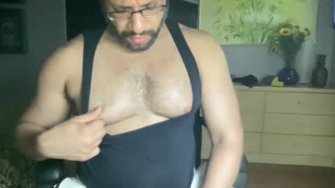 Muscle Bear Jock in Training online show from 04-07-26, 01:06
