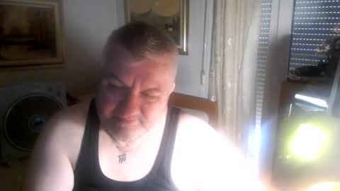 Snapshot of fukingcrazy chatting on 06-09-26, 06:36 fukingcrazy online show from 06-09-26, 06:36