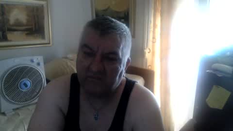 Snapshot of fukingcrazy chatting on 06-12-26, 10:14 fukingcrazy online show from 06-12-26, 10:14