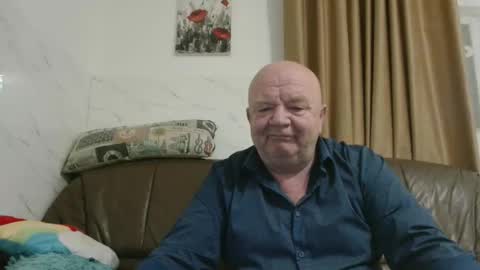 fullballs6 online show from 12-23-25, 03:37