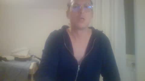 Snapshot of funneltunnel chatting on 04-19-26, 06:21 funneltunnel online show from 04-19-26, 06:21