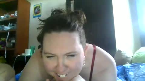 fuzzypeaches87 online show from 04-08-26, 01:55