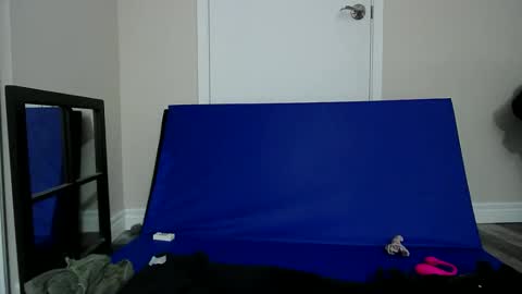 fuzzypeaches87 online show from 05-25-26, 05:46