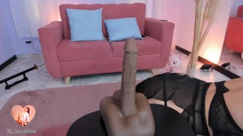 Snapshot of gabbie_kim chatting on 03-21-26, 11:48 Sofia online show from 03-21-26, 11:48