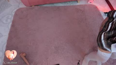 Snapshot of gabbie_kim chatting on 04-11-26, 12:09 Sofia online show from 04-11-26, 12:09