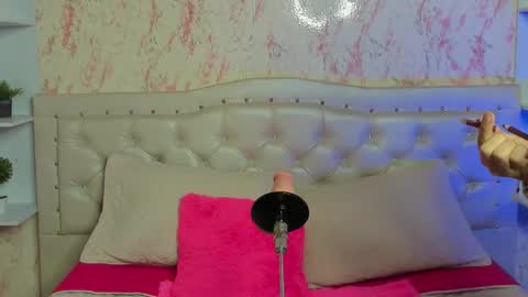 Snapshot of gabbieskinny chatting on 11-11-25, 03:01 gabbieskinny online show from 11-11-25, 03:01