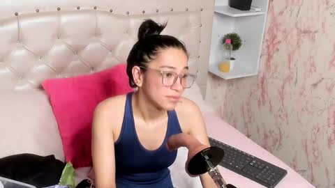 Snapshot of gabbieskinny chatting on 01-17-26, 03:06 gabbieskinny online show from 01-17-26, 03:06