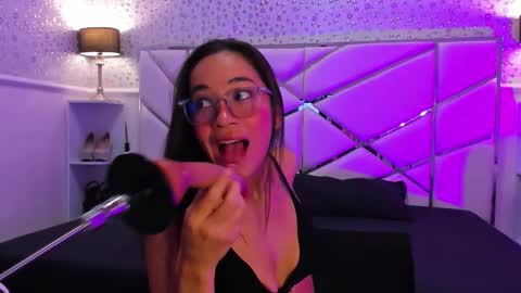 Snapshot of gabbieskinny chatting on 03-12-26, 11:27 gabbieskinny online show from 03-12-26, 11:27