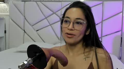 Snapshot of gabbieskinny chatting on 04-14-26, 10:21 gabbieskinny online show from 04-14-26, 10:21