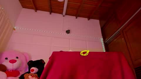 Snapshot of gabby_haze chatting on 03-27-26, 04:07 G A B R I E L A online show from 03-27-26, 04:07