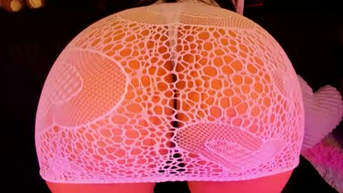 Snapshot of gabby_haze chatting on 04-10-26, 05:01 G A B R I E L A online show from 04-10-26, 05:01