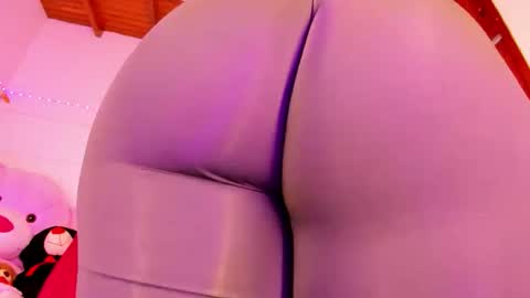 G A B R I E L A   online show from 05-27-26, 12:51
