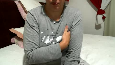 gaby  layla online show from 07-06-26, 10:56