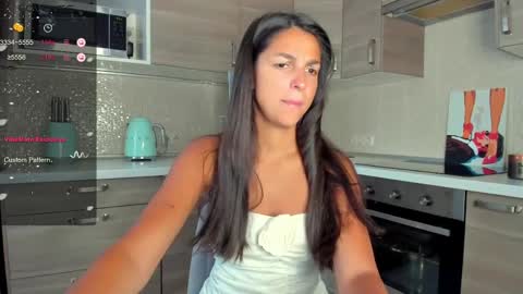 The next stream in car 1 december 10pm time in France online show from 04-06-26, 04:10