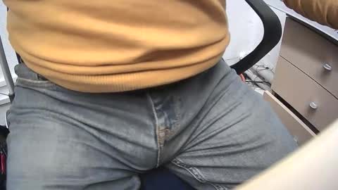 Snapshot of gabriel9_2003 chatting on 03-30-26, 01:01 gabriel9_2003 online show from 03-30-26, 01:01